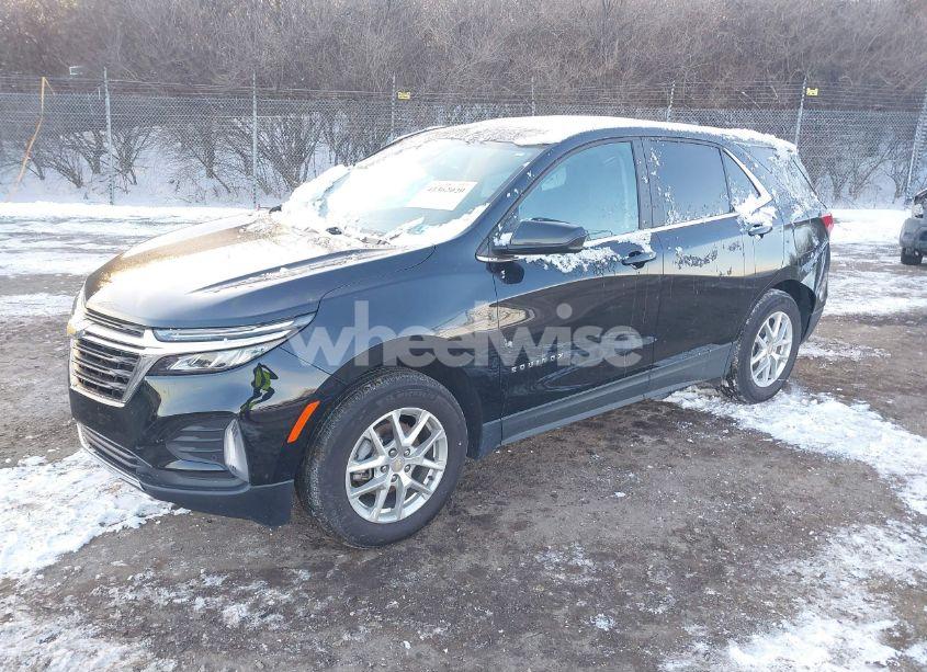 Photo 2 of 2023 Chevrolet Equinox FWD 2FL (VIN 3GNAXJEG8PL256810)