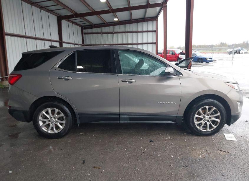 Photo 13 of 2018 Chevrolet Equinox LT (VIN 3GNAXJEV0JL119771)