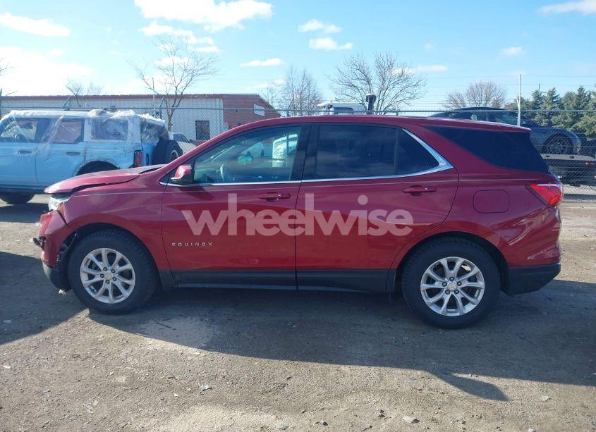Photo 14 of 2018 Chevrolet Equinox LT (VIN 3GNAXJEV0JL373030)