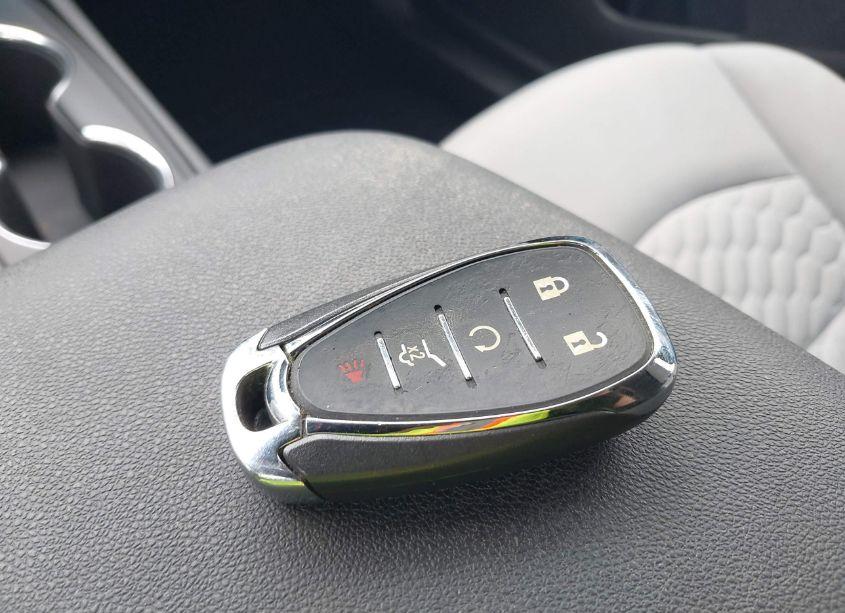 Photo 11 of 2018 Chevrolet Equinox LT (VIN 3GNAXJEV0JL402803)