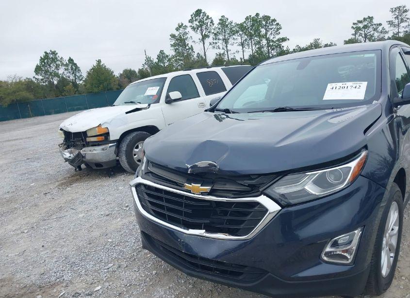 Photo 6 of 2018 Chevrolet Equinox LT (VIN 3GNAXJEV0JL402803)