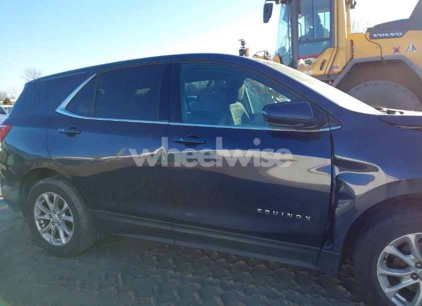 Photo 14 of 2018 Chevrolet Equinox LT (VIN 3GNAXJEV0JS555462)