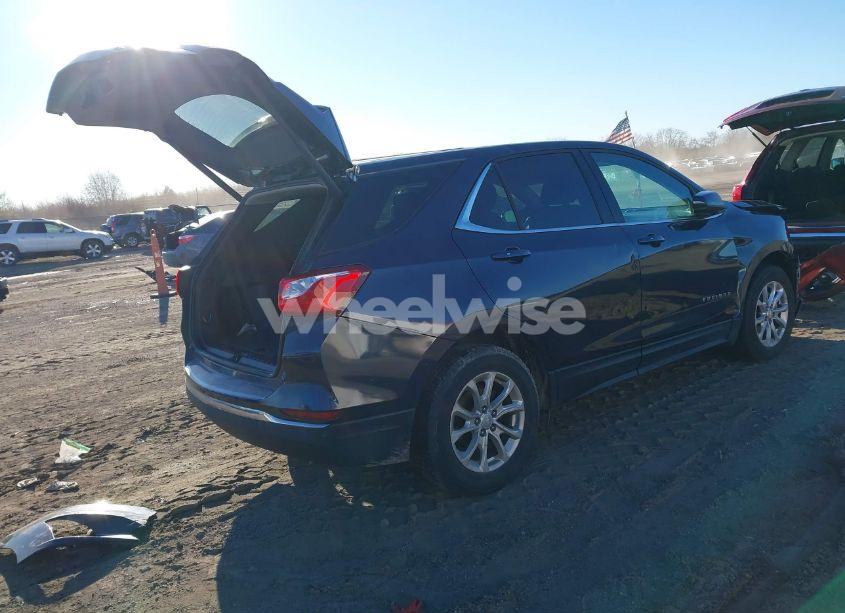 Photo 4 of 2018 Chevrolet Equinox LT (VIN 3GNAXJEV0JS555462)