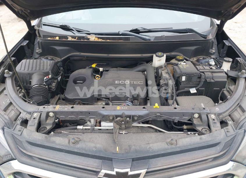 Photo 10 of 2018 Chevrolet Equinox LT (VIN 3GNAXJEV0JS644626)