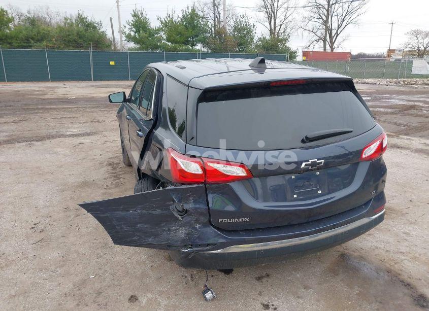 Photo 3 of 2018 Chevrolet Equinox LT (VIN 3GNAXJEV0JS644626)