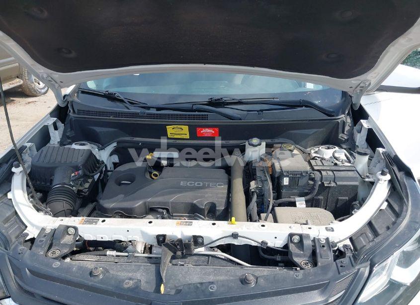 Photo 10 of 2018 Chevrolet Equinox LT (VIN 3GNAXJEV0JS648014)