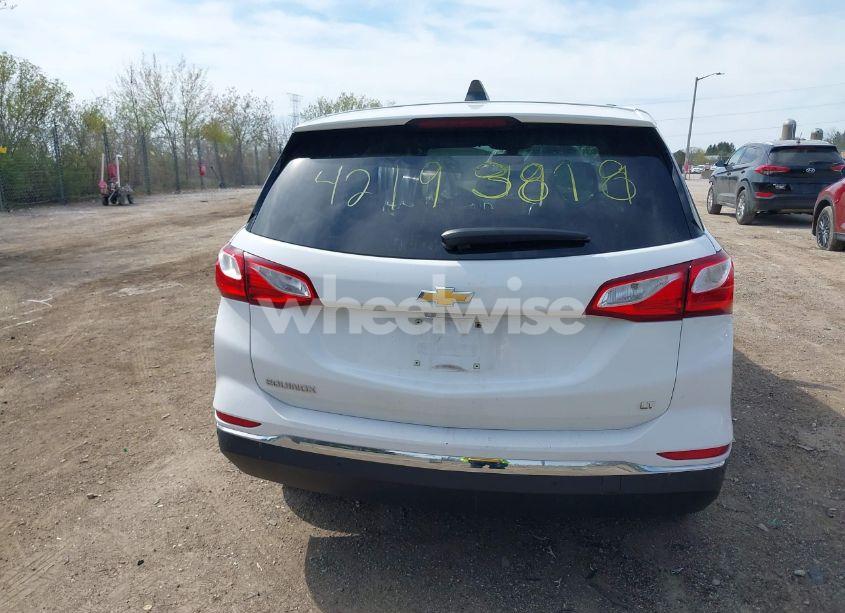 Photo 16 of 2018 Chevrolet Equinox LT (VIN 3GNAXJEV0JS648014)