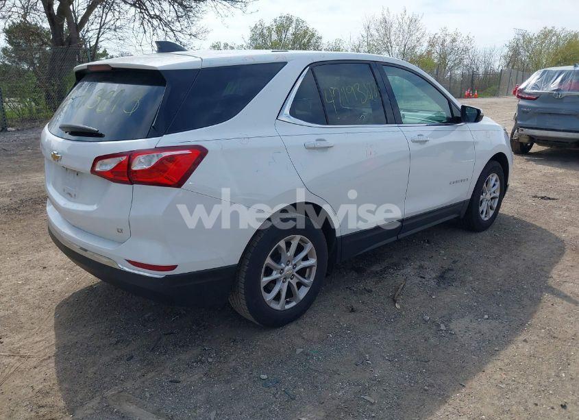 Photo 4 of 2018 Chevrolet Equinox LT (VIN 3GNAXJEV0JS648014)