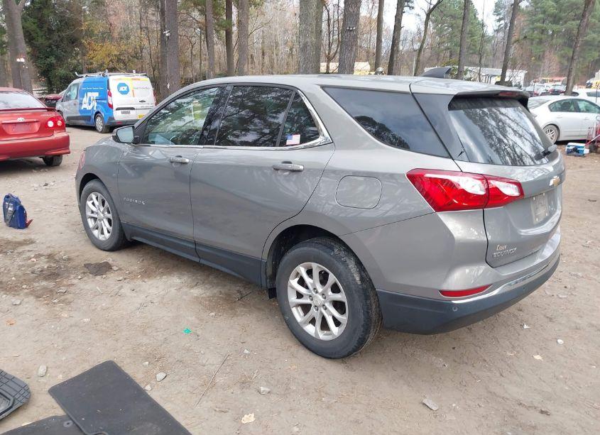 Photo 3 of 2018 Chevrolet Equinox LT (VIN 3GNAXJEV0JS649597)