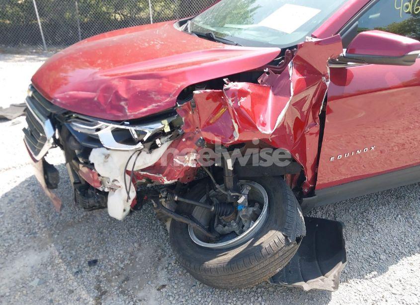 Photo 6 of 2019 Chevrolet Equinox LT (VIN 3GNAXJEV0KS622126)