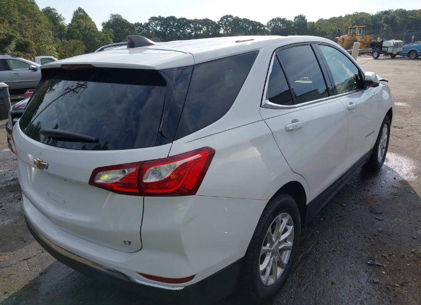 Photo 4 of 2019 Chevrolet Equinox LT (VIN 3GNAXJEV0KS631764)