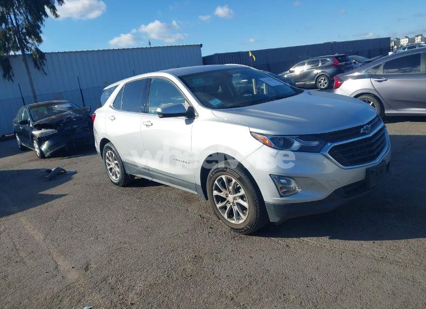 2018 Chevrolet Equinox LT (VIN 3GNAXJEV1JL110738) main photo