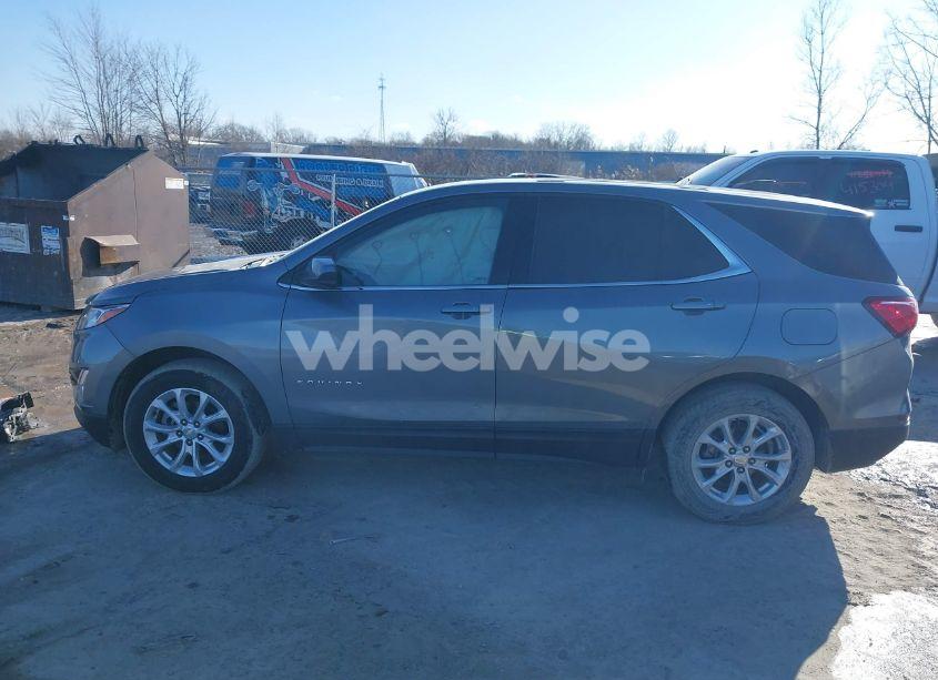 Photo 14 of 2018 Chevrolet Equinox LT (VIN 3GNAXJEV1JL184709)