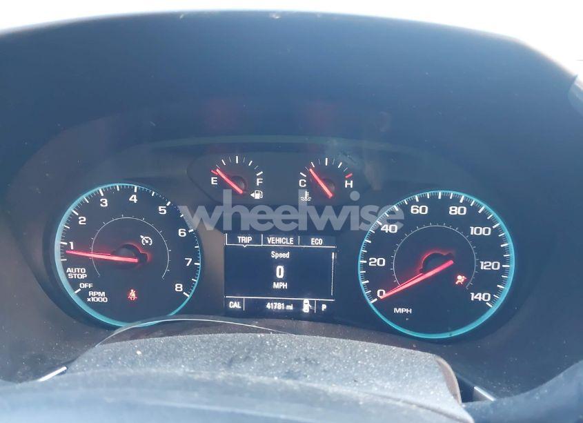 Photo 15 of 2018 Chevrolet Equinox LT (VIN 3GNAXJEV1JL184709)