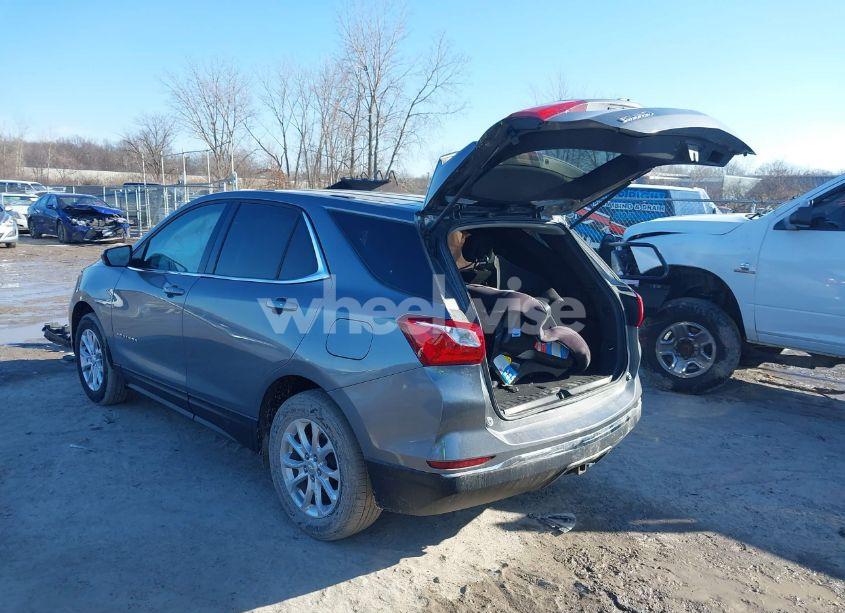Photo 3 of 2018 Chevrolet Equinox LT (VIN 3GNAXJEV1JL184709)