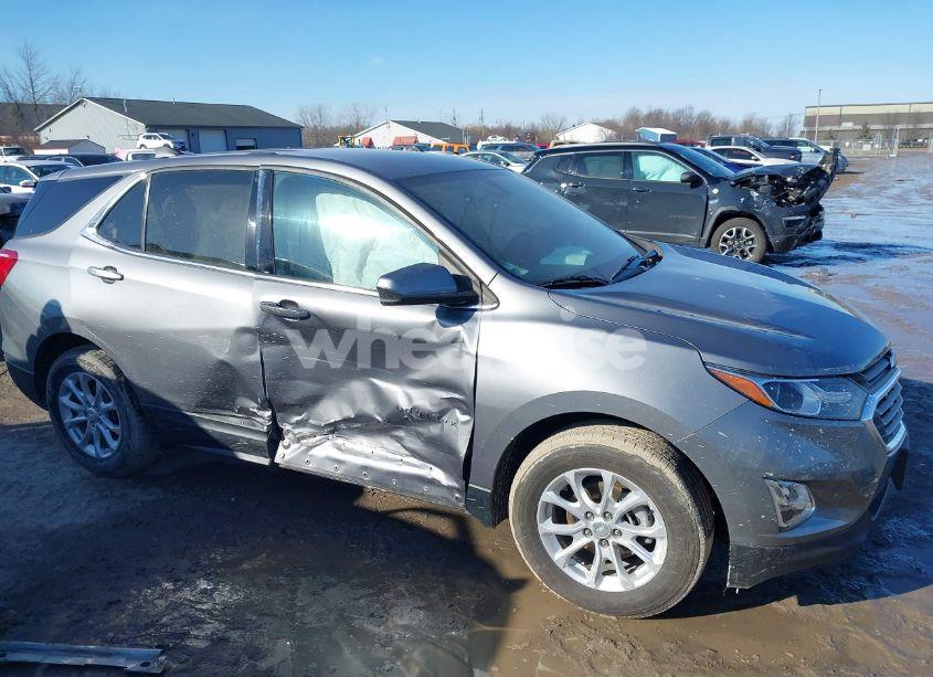Photo 6 of 2018 Chevrolet Equinox LT (VIN 3GNAXJEV1JL184709)