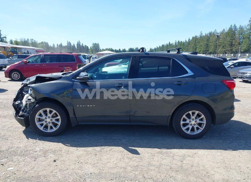 Photo 14 of 2018 Chevrolet Equinox LT (VIN 3GNAXJEV1JL270411)