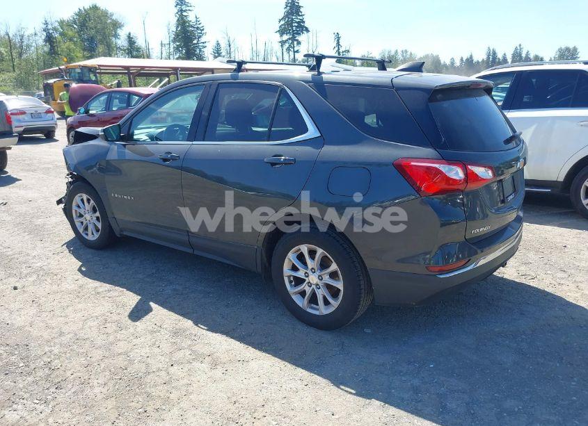 Photo 3 of 2018 Chevrolet Equinox LT (VIN 3GNAXJEV1JL270411)