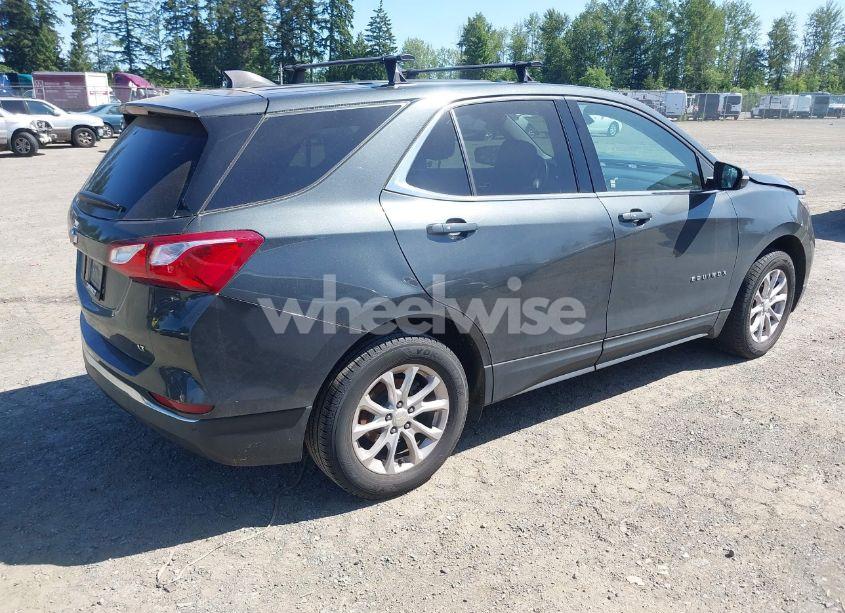 Photo 4 of 2018 Chevrolet Equinox LT (VIN 3GNAXJEV1JL270411)
