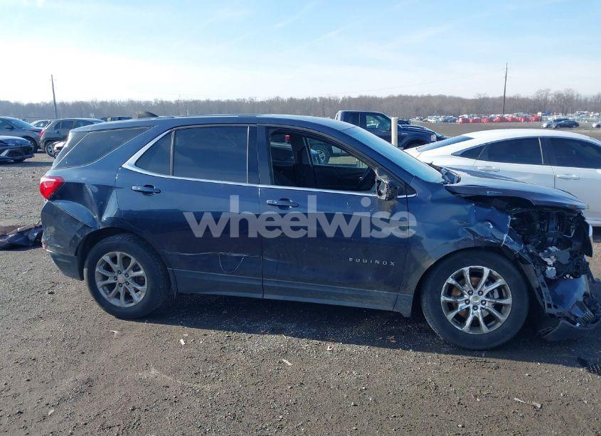 Photo 13 of 2018 Chevrolet Equinox LT (VIN 3GNAXJEV1JL391584)