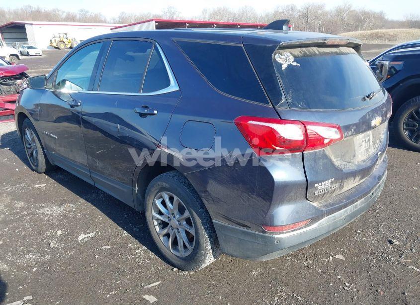 Photo 3 of 2018 Chevrolet Equinox LT (VIN 3GNAXJEV1JL391584)