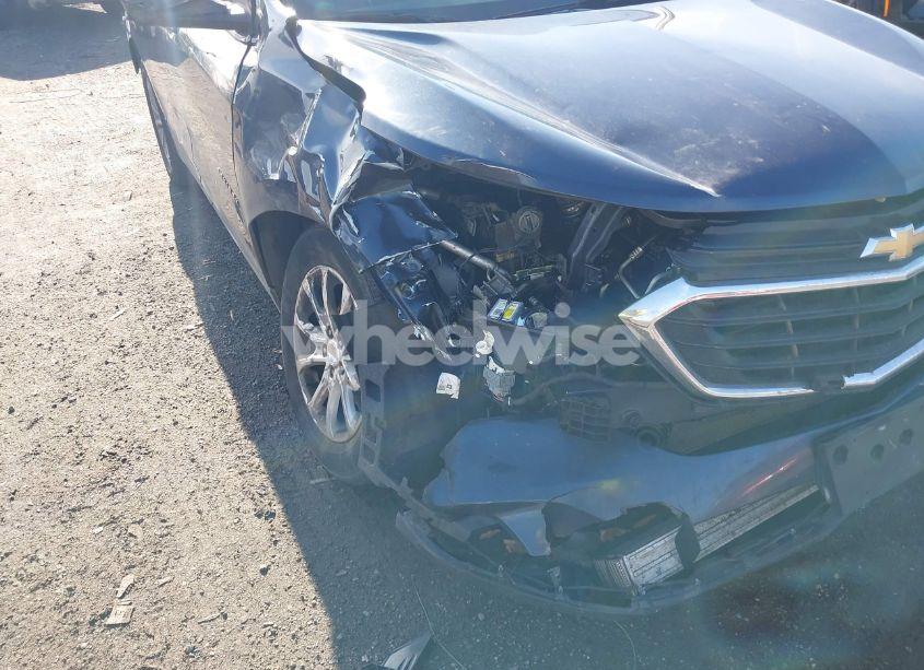 Photo 6 of 2018 Chevrolet Equinox LT (VIN 3GNAXJEV1JL391584)