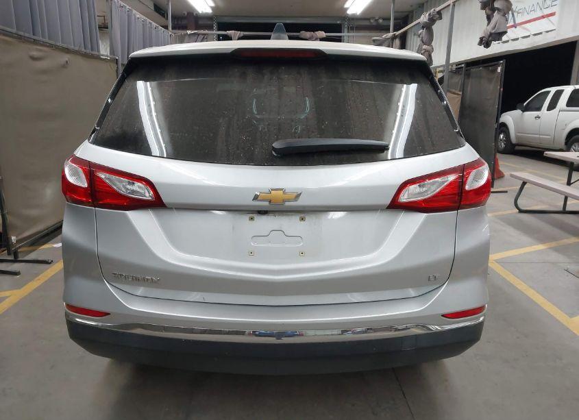Photo 16 of 2018 Chevrolet Equinox LT (VIN 3GNAXJEV1JS500440)