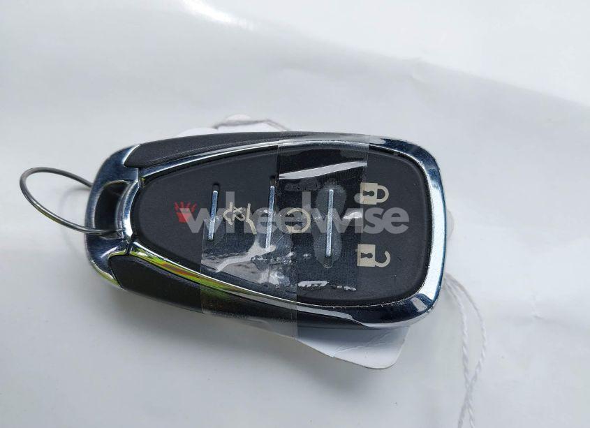 Photo 11 of 2018 Chevrolet Equinox LT (VIN 3GNAXJEV1JS526049)