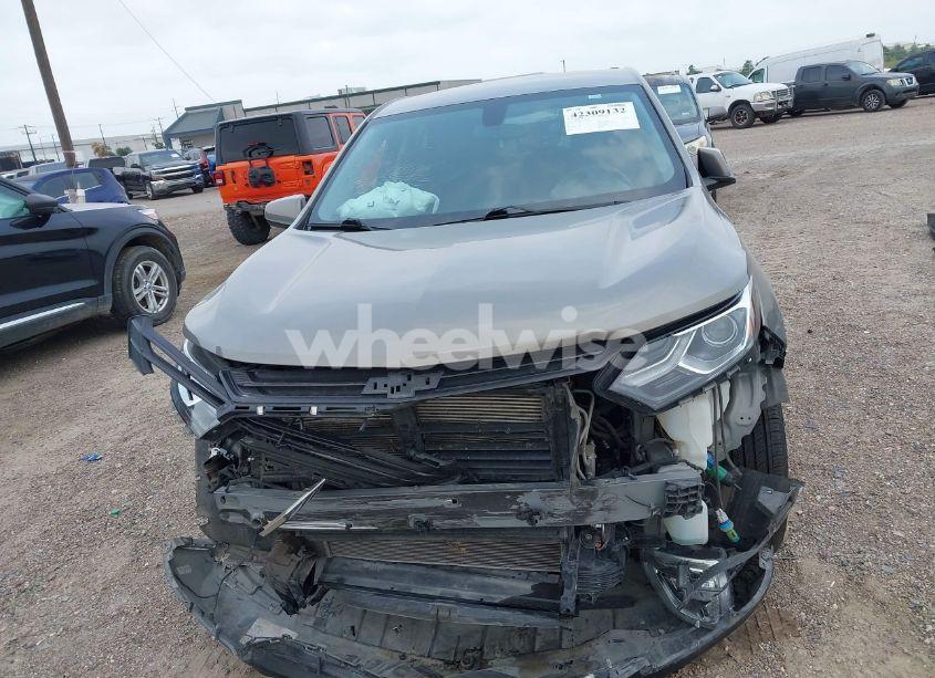 Photo 12 of 2018 Chevrolet Equinox LT (VIN 3GNAXJEV1JS526049)