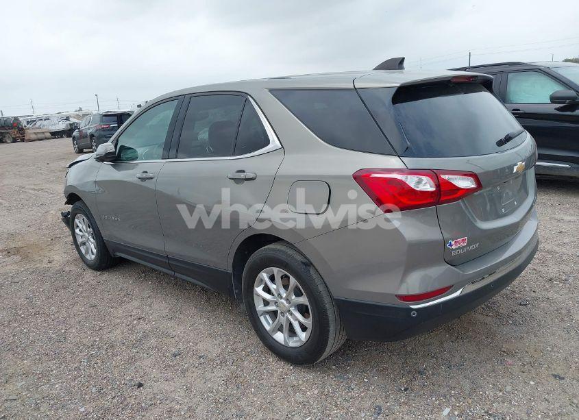 Photo 3 of 2018 Chevrolet Equinox LT (VIN 3GNAXJEV1JS526049)