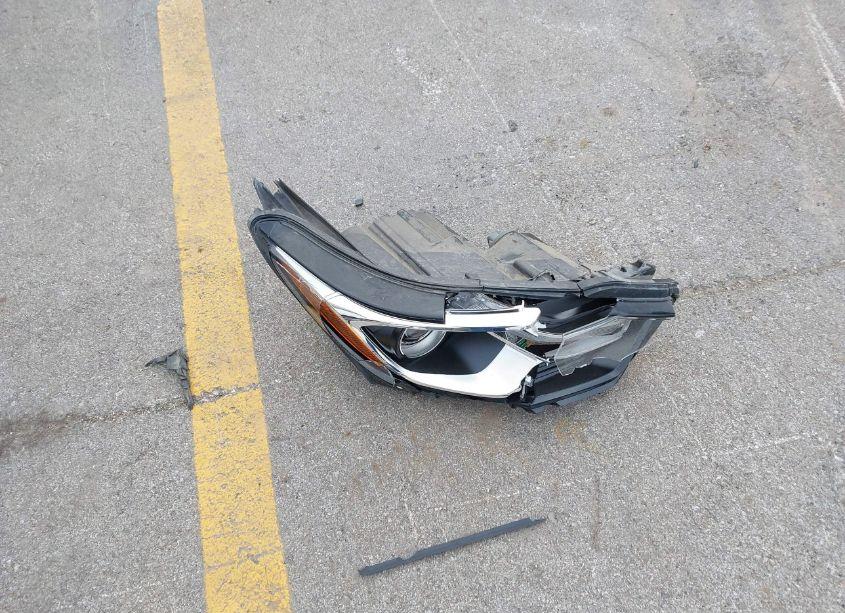 Photo 12 of 2018 Chevrolet Equinox LT (VIN 3GNAXJEV1JS541506)