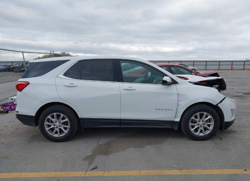Photo 14 of 2018 Chevrolet Equinox LT (VIN 3GNAXJEV1JS541506)