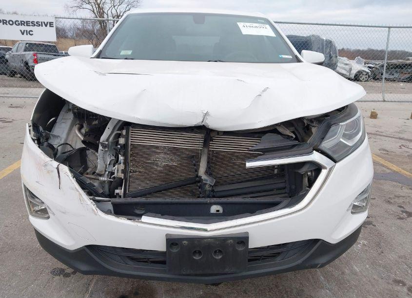 Photo 6 of 2018 Chevrolet Equinox LT (VIN 3GNAXJEV1JS541506)