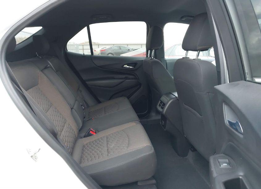 Photo 8 of 2018 Chevrolet Equinox LT (VIN 3GNAXJEV1JS541506)