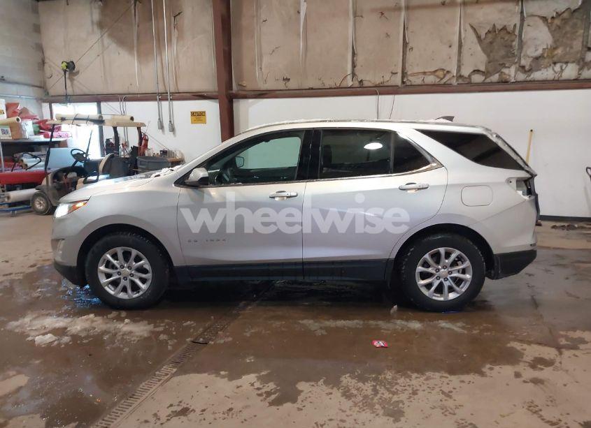 Photo 14 of 2018 Chevrolet Equinox LT (VIN 3GNAXJEV1JS546849)