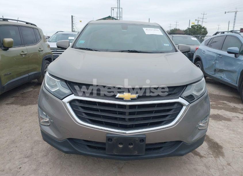 Photo 12 of 2018 Chevrolet Equinox LT (VIN 3GNAXJEV1JS547192)