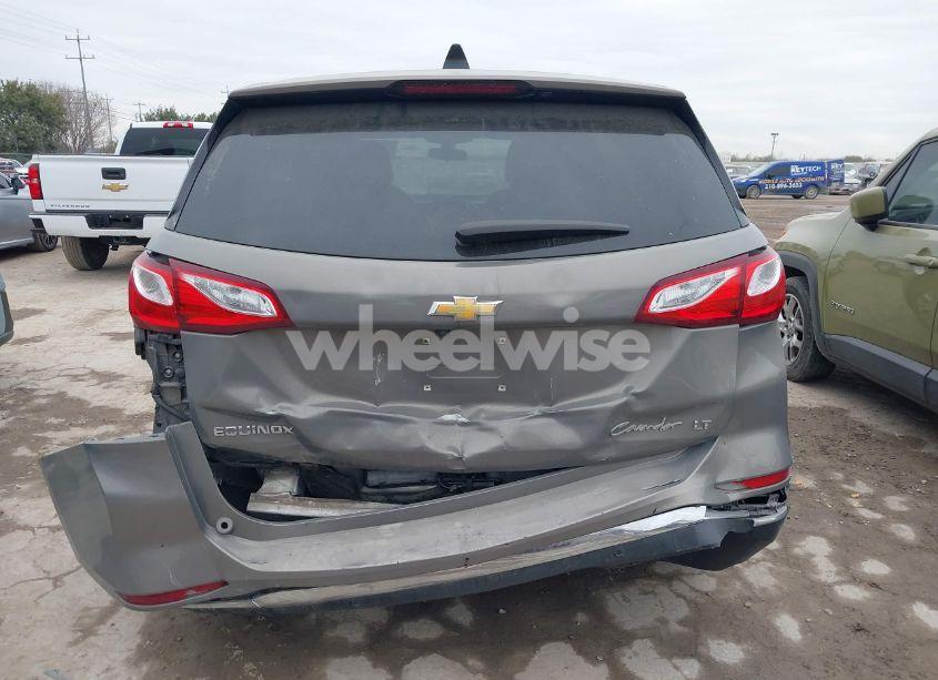 Photo 16 of 2018 Chevrolet Equinox LT (VIN 3GNAXJEV1JS547192)