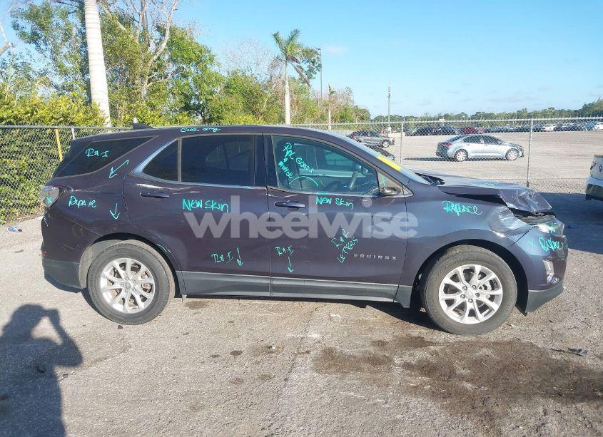 Photo 13 of 2018 Chevrolet Equinox LT (VIN 3GNAXJEV1JS562100)