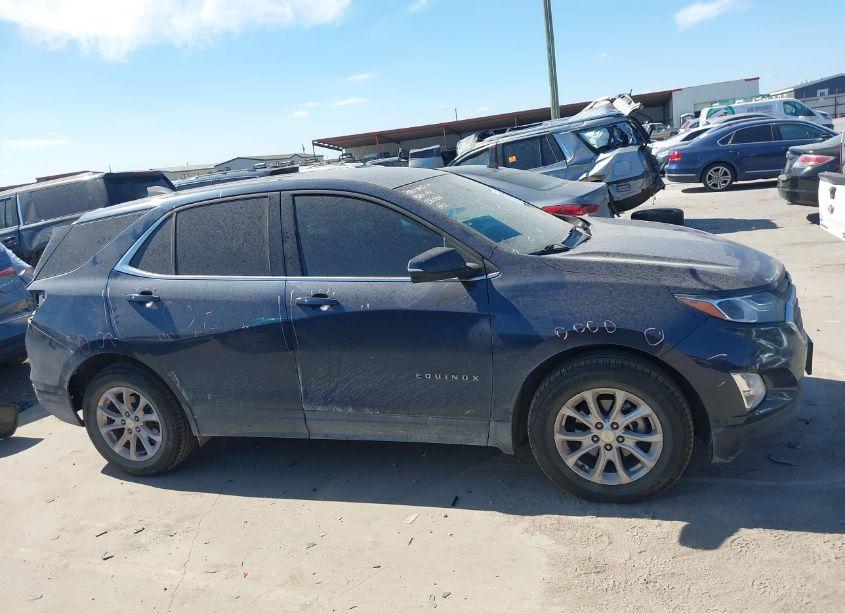 Photo 14 of 2018 Chevrolet Equinox LT (VIN 3GNAXJEV1JS579821)