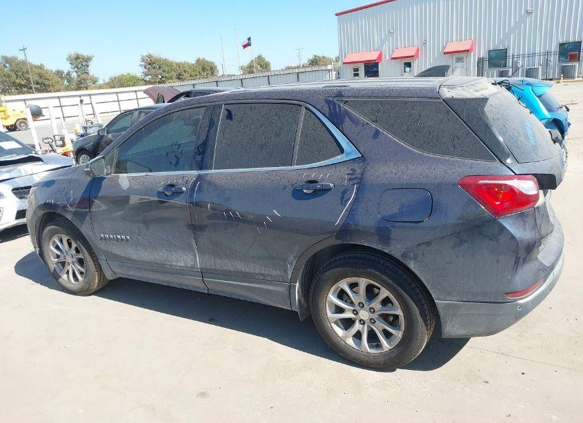 Photo 15 of 2018 Chevrolet Equinox LT (VIN 3GNAXJEV1JS579821)