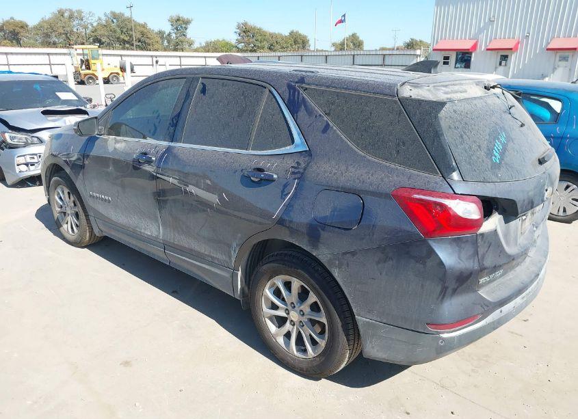 Photo 3 of 2018 Chevrolet Equinox LT (VIN 3GNAXJEV1JS579821)