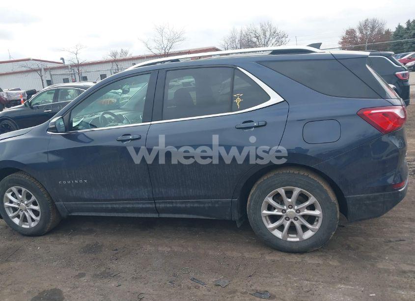Photo 14 of 2018 Chevrolet Equinox LT (VIN 3GNAXJEV1JS588597)