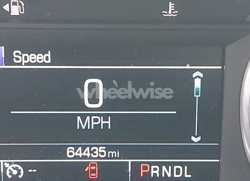 Photo 15 of 2018 Chevrolet Equinox LT (VIN 3GNAXJEV1JS588597)