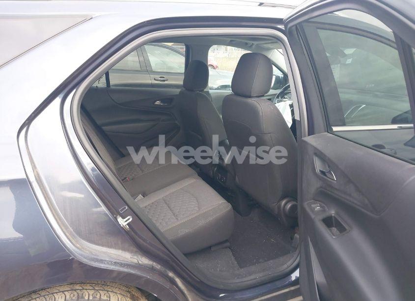 Photo 8 of 2018 Chevrolet Equinox LT (VIN 3GNAXJEV1JS588597)