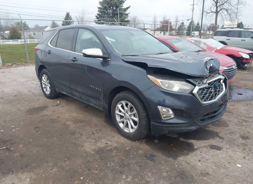 2018 Chevrolet Equinox LT (VIN 3GNAXJEV1JS610484) main photo