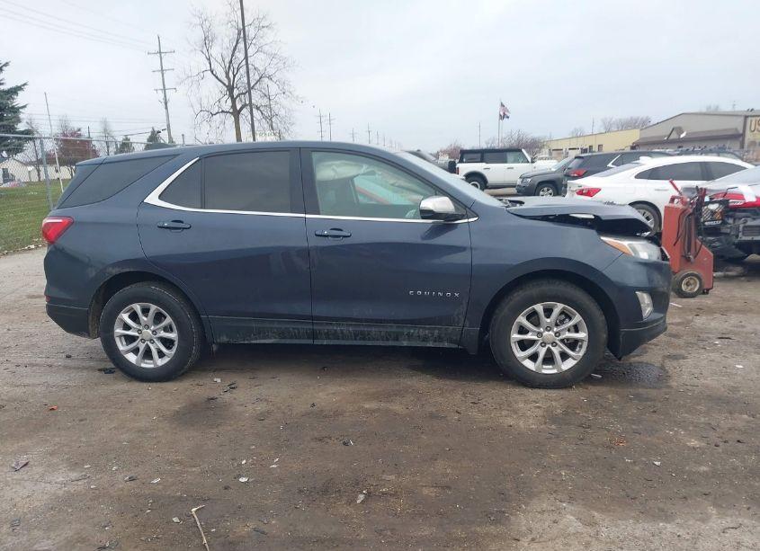 Photo 13 of 2018 Chevrolet Equinox LT (VIN 3GNAXJEV1JS610484)