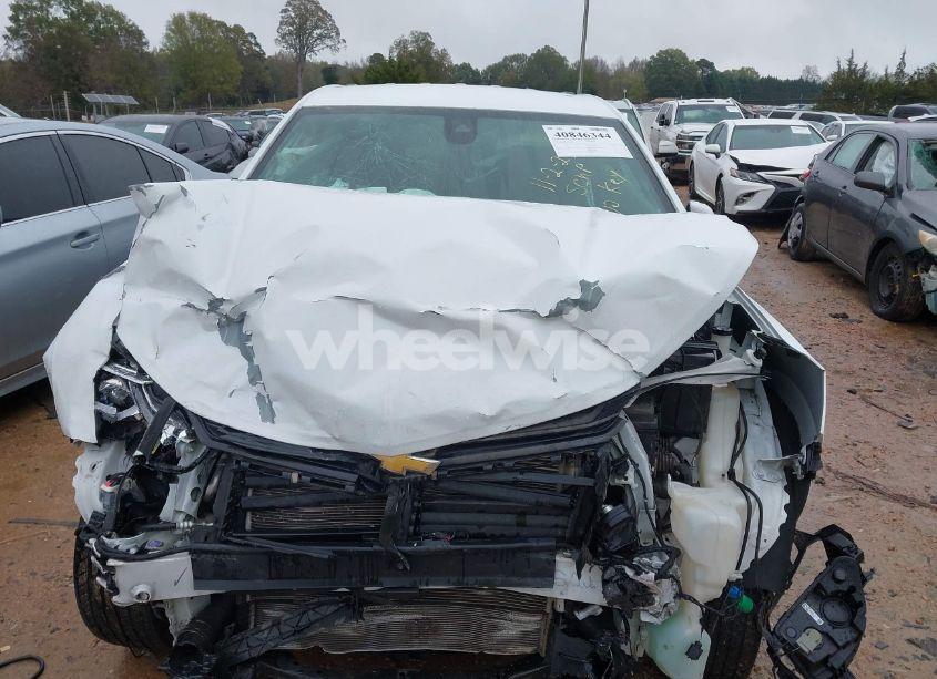 Photo 12 of 2019 Chevrolet Equinox LT (VIN 3GNAXJEV1KS650744)