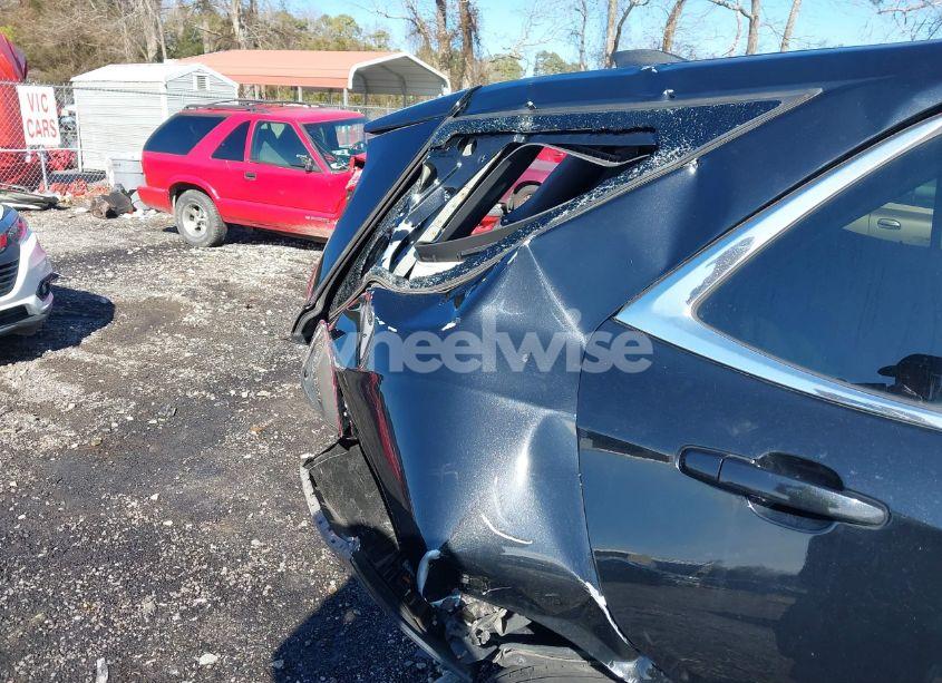 Photo 6 of 2020 Chevrolet Equinox FWD 2FL (VIN 3GNAXJEV1LL130359)