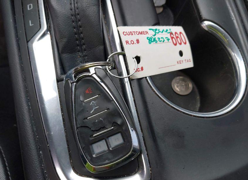 Photo 11 of 2018 Chevrolet Equinox LT (VIN 3GNAXJEV2JL120985)