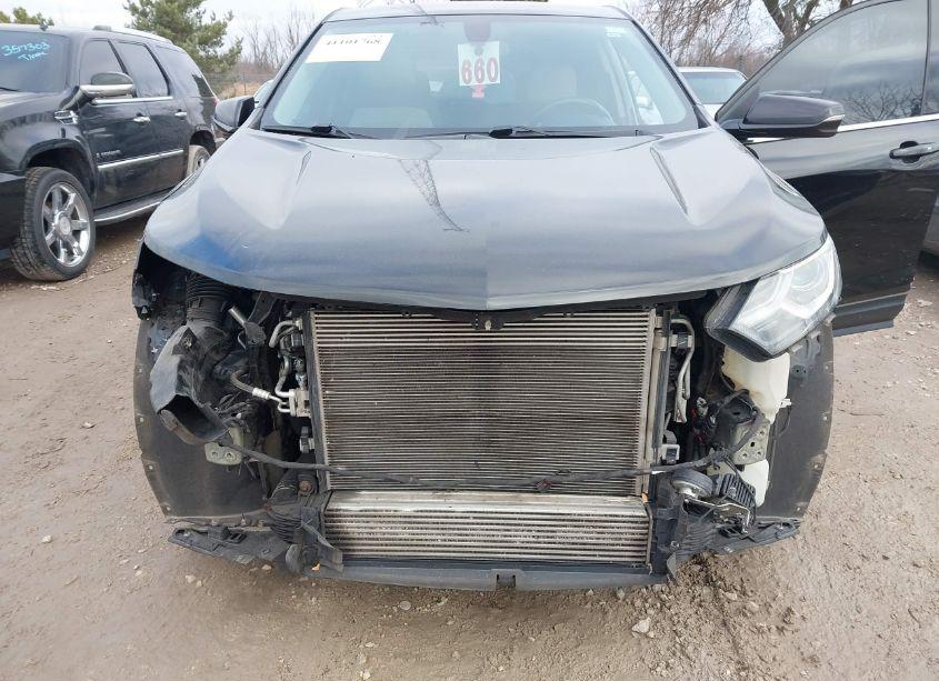 Photo 6 of 2018 Chevrolet Equinox LT (VIN 3GNAXJEV2JL120985)